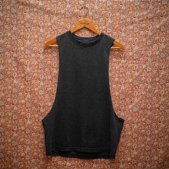 plain black muscle tee